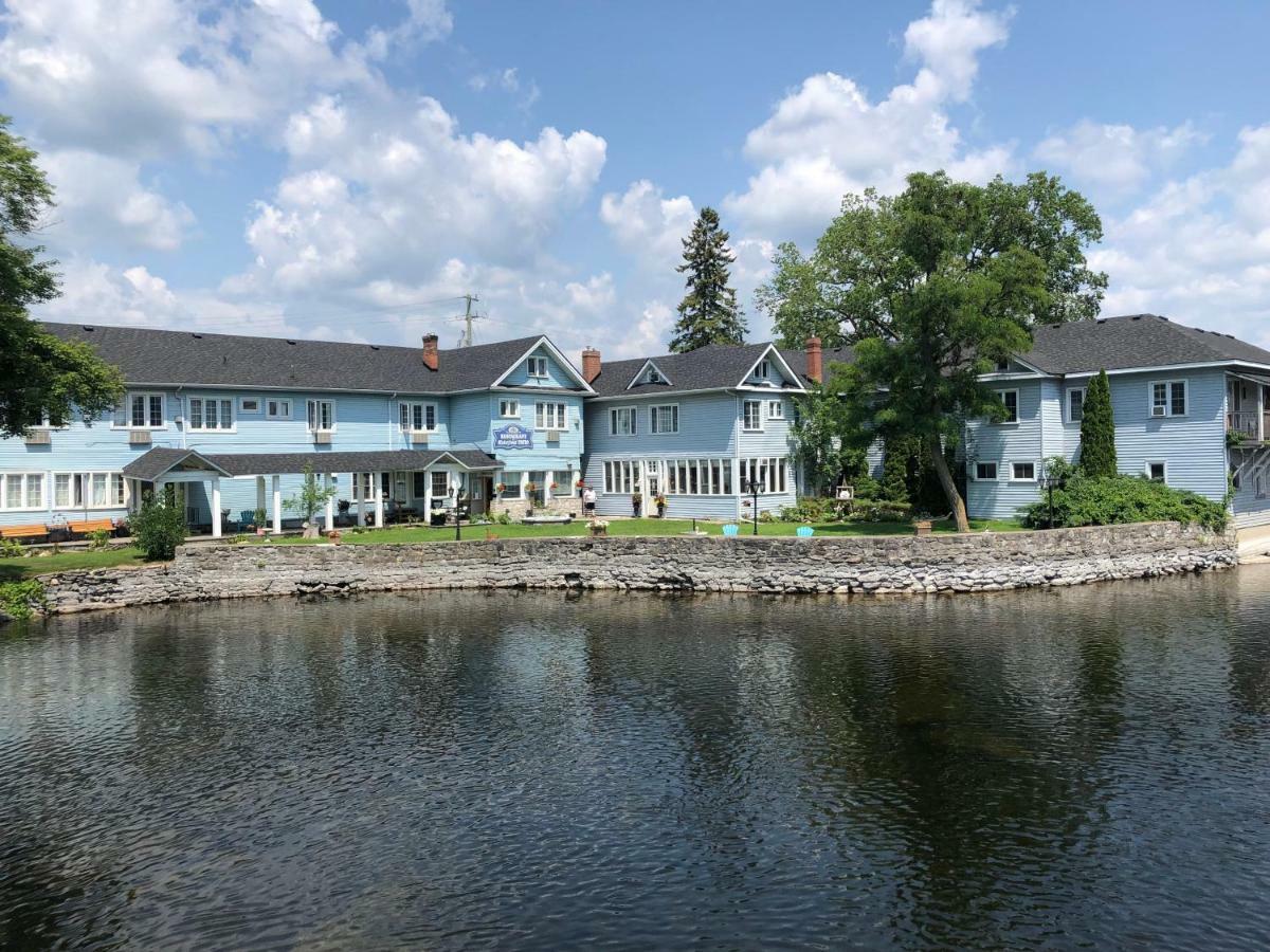 The Bobcaygeon Inn Esterno foto