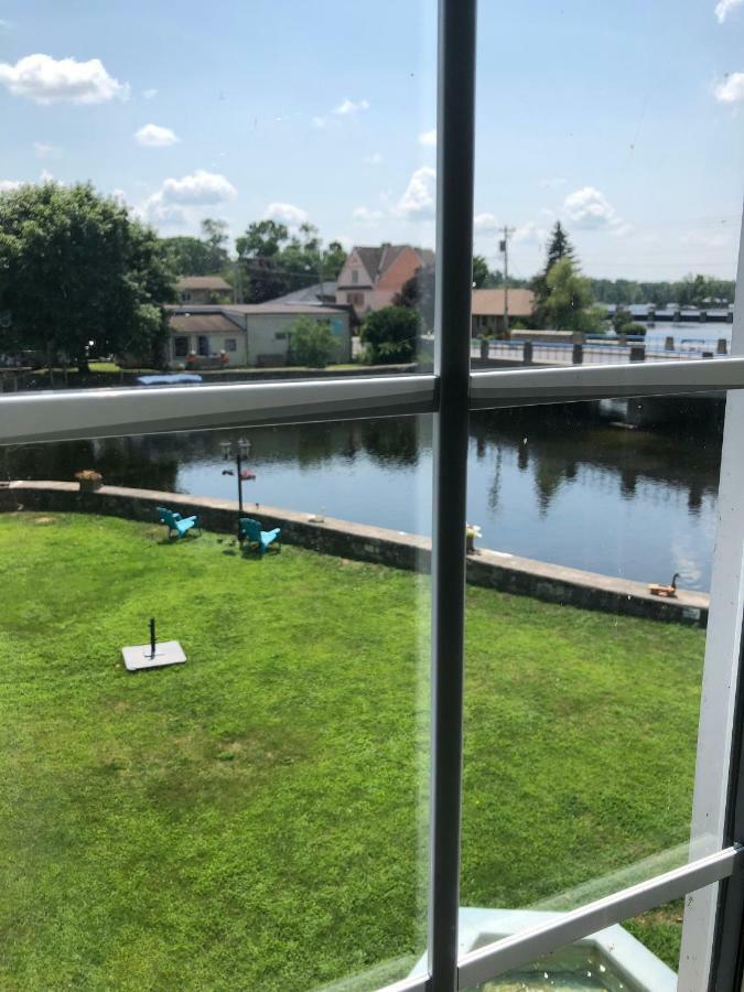 The Bobcaygeon Inn Esterno foto