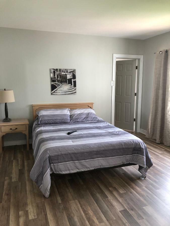 The Bobcaygeon Inn Esterno foto